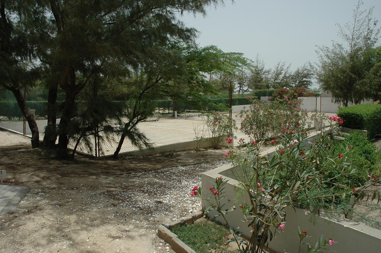 Diamarek Hotel Sur La Plage แซ็ง-ลุย ภายนอก รูปภาพ