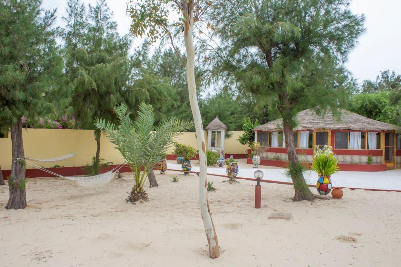 Diamarek Hotel Sur La Plage แซ็ง-ลุย ภายนอก รูปภาพ