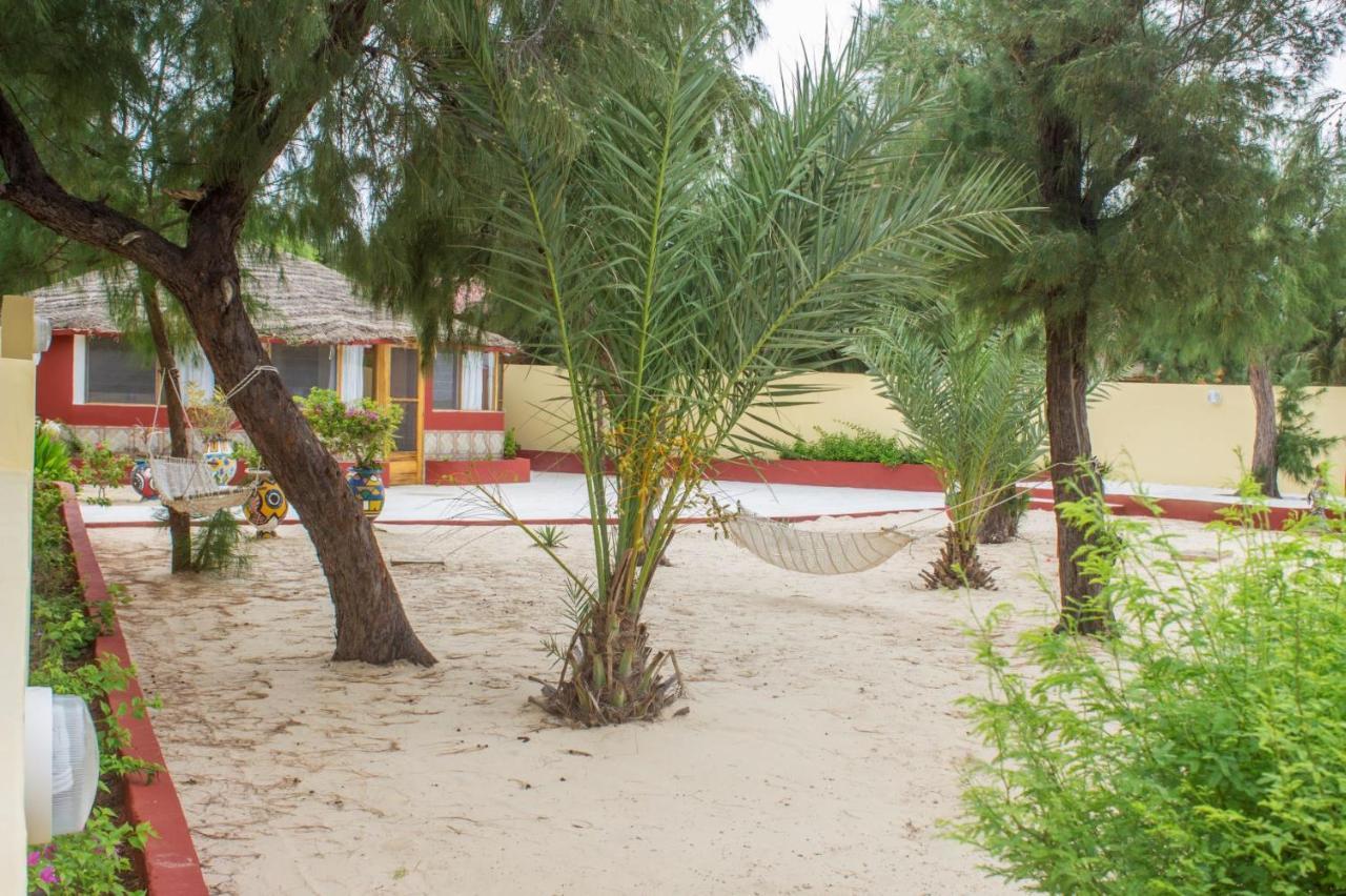 Diamarek Hotel Sur La Plage แซ็ง-ลุย ภายนอก รูปภาพ