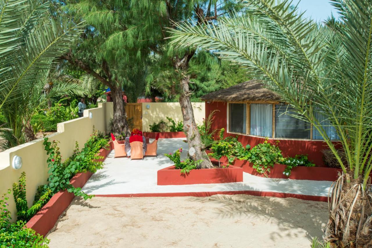 Diamarek Hotel Sur La Plage แซ็ง-ลุย ภายนอก รูปภาพ